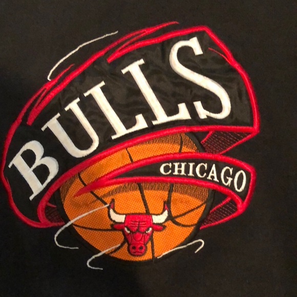 Vintage Bulls sweater - Picture 3 of 4
